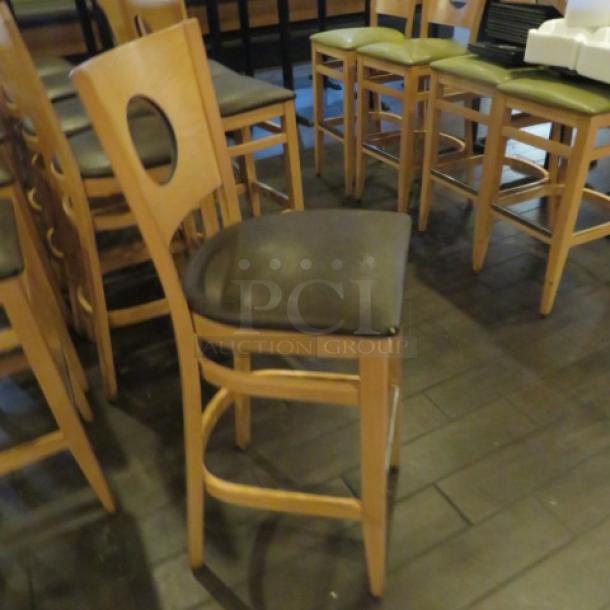 Wooden Bar Height Chair With An Brown Cushioned Seat. 2XBID - Image 2 of 3
