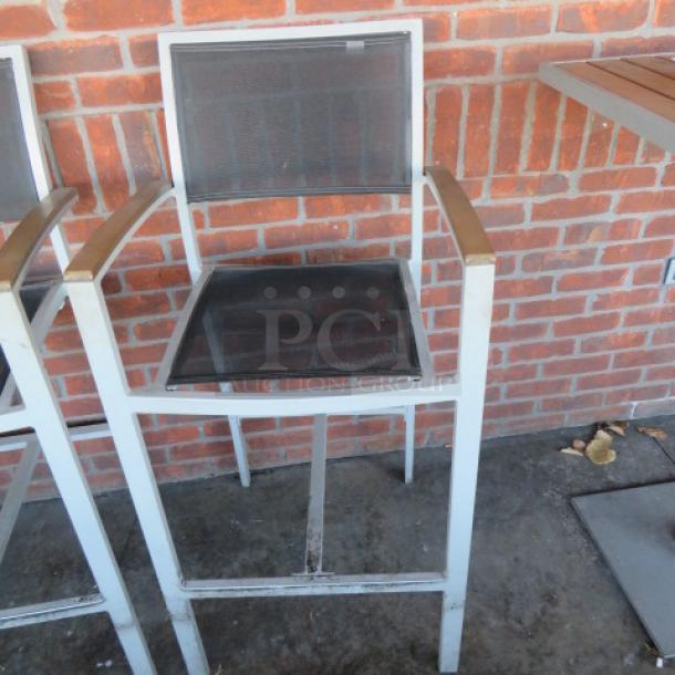 Aluminum/Woode/Mesh Bar Height Patio Arm Chair. 2XBID - Image 1 of 2