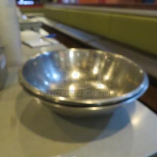 18 Inch Stainless Steel Mixing Bowl. 3XBID