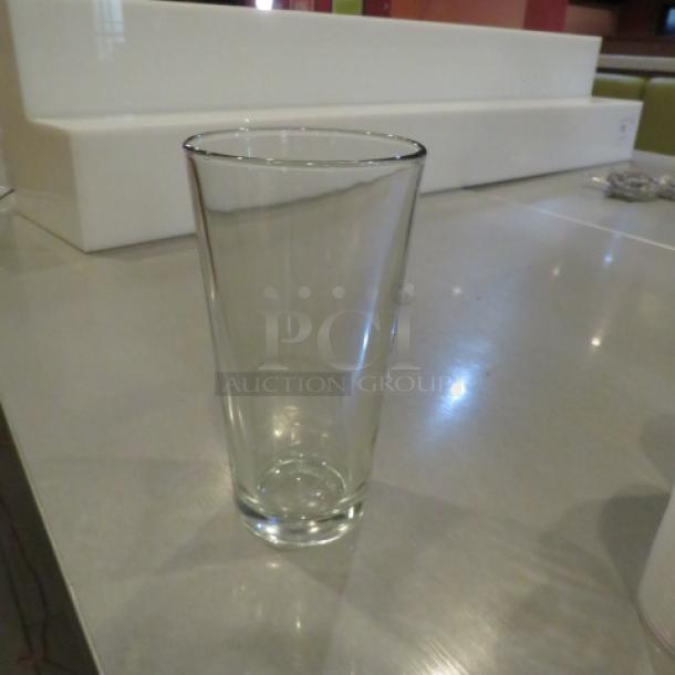 Cocktail Glass. 10XBID - Image 1 of 1