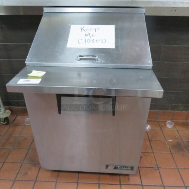 One True Refrigerated Prep Table On Casters. Model# TSSU-27-12M-B. 115 Volt. 27.5X34X44 - Image 1 of 2