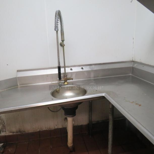 One Stainless Steel Dirty Side Dishwasher Table With Sink, Hose Sprayer, Trash Hole, And Under Shelf. Hole In Under Shelf See Pic. 120X71X44 - Image 4 of 5
