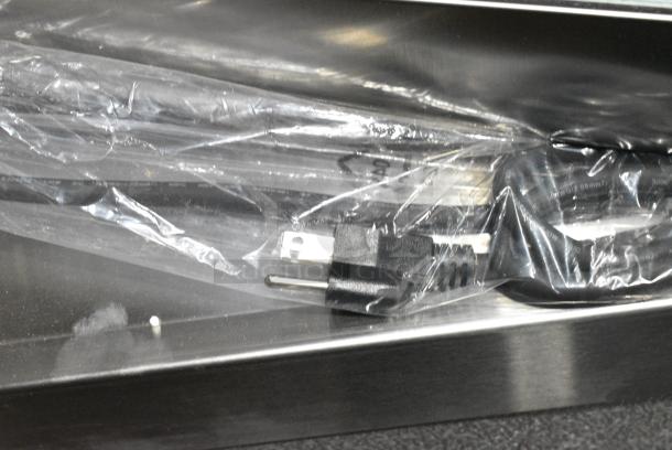 BRAND NEW SCRATCH AND DENT! ServIt 423PDW18D2 Stainless Steel Commercial Countertop 18" Self-Service Pizza Warmer with 4-Shelf Rotating Rack. 115 Volts, 1 Phase. Tested and Working! - Image 7 of 8