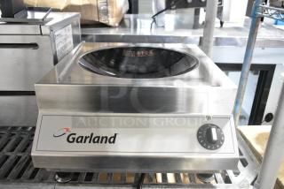 BRAND NEW SCRATCH AND DENT! Garland SH/WO 3500 Stainless Steel Commercial Countertop Single Burner Induction Wok Range. 208 Volts, 1 Phase.