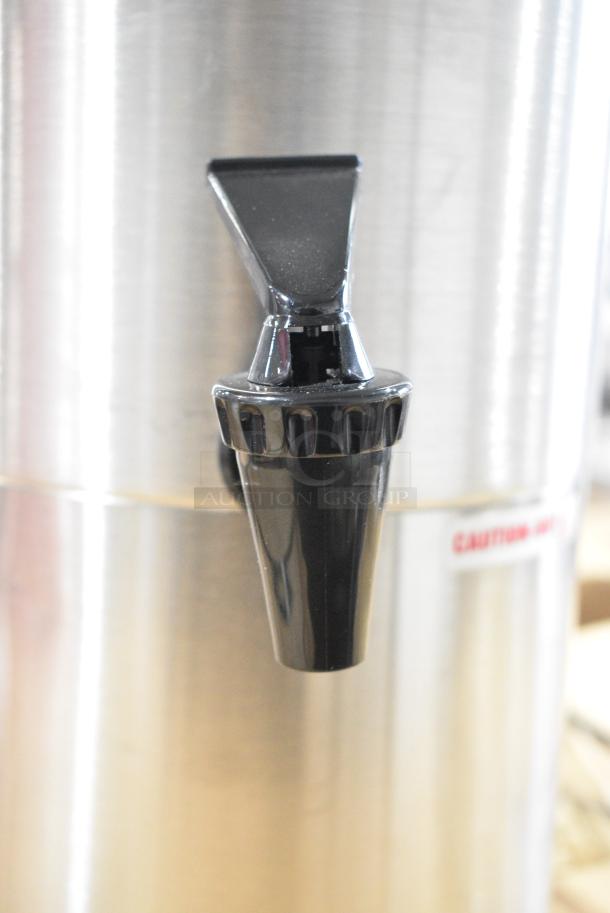 BRAND NEW SCRATCH AND DENT! Server SY1.5 Stainless Steel Commercial Countertop Beverage Holder Dispenser. 120 Volts, 1 Phase. - Image 3 of 7