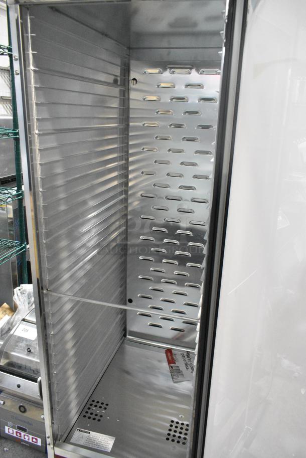 BRAND NEW SCRATCH AND DENT! 2024 Avantco 177HEAT1836I Metal Commercial Enclosed Heated Holding Cabinet on Commercial Casters. 120 Volts, 1 Phase. Tested and Working! - Image 6 of 7