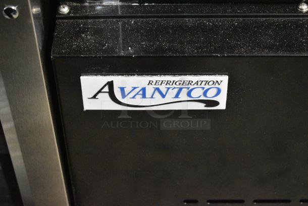 BRAND NEW SCRATCH AND DENT! Avantco 193GD4C15HCB Metal Commercial Single Door Reach In Cooler Merchandiser on Commercial Casters. See Pictures for Broken Glass Door. 115 Volts, 1 Phase. Tested and Working! - Image 4 of 8