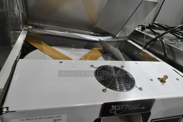BRAND NEW SCRATCH AND DENT! Bar Maid CP-3000-D Stainless Steel Commercial Countertop Cutlery Polisher. 120 Volts, 1 Phase. Tested and Powers On But Parts Do Not Move - Image 7 of 9