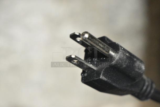BRAND NEW SCRATCH AND DENT! Galaxy 177GRI18FW Metal Commercial Single Door Reach In Freezer on Commercial Casters. 115 Volts, 1 Phase. Tested and Working! - Image 4 of 6