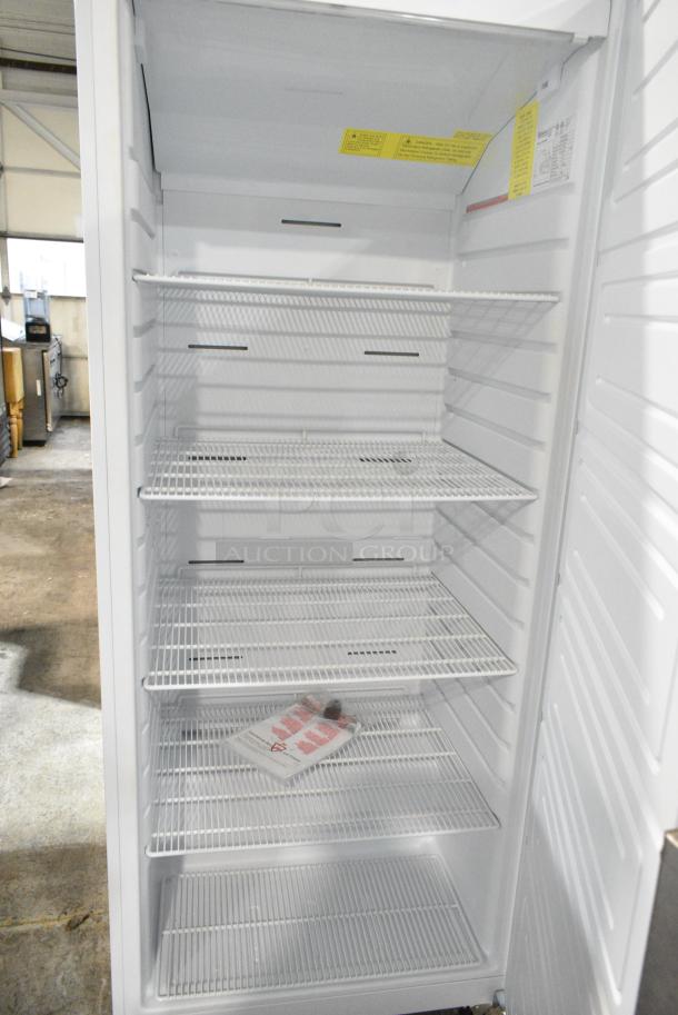 BRAND NEW SCRATCH AND DENT! Galaxy 177GRI18FW Metal Commercial Single Door Reach In Freezer on Commercial Casters. 115 Volts, 1 Phase. Tested and Working! - Image 5 of 6