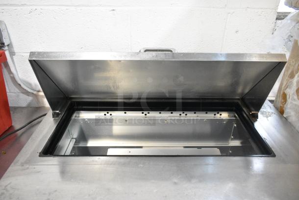 2019 True TSSU-36-08-HC Stainless Steel Commercial Sandwich Salad Prep Table Bain Marie Mega Top on Commercial Casters. 115 Volts, 1 Phase. Tested and Working! - Image 6 of 10
