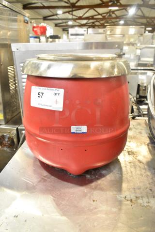 Avantco 177S30RD Stainless Steel Commercial Countertop Soup Kettle Food Warmer. 120 Volts, 1 Phase. Tested and Working!