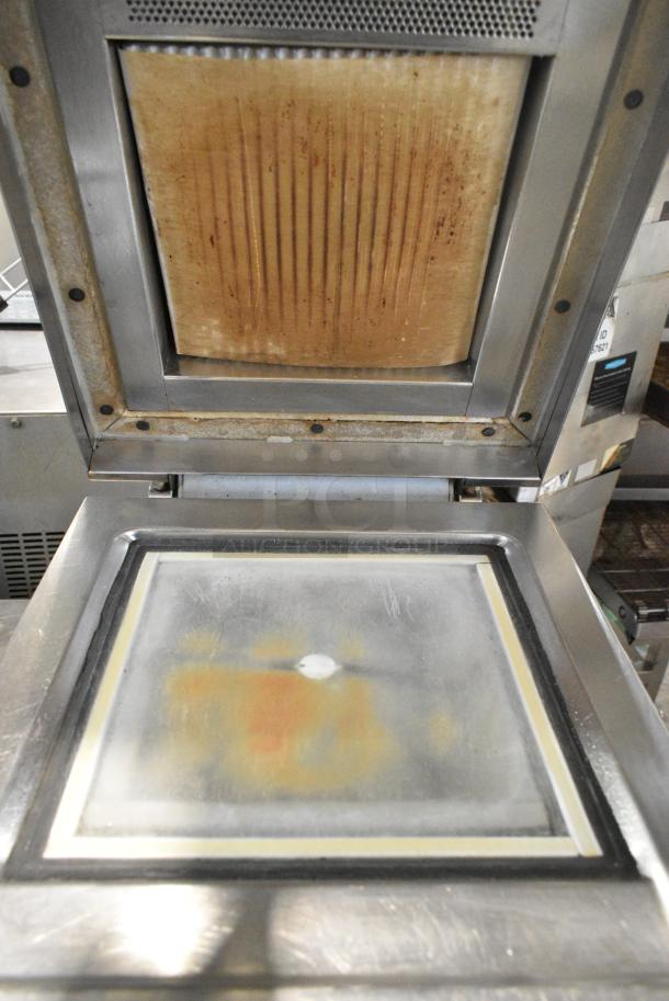 Electrolux HSPPAN Stainless Steel Commercial Countertop Electric Powered Panini Press. 208 Volts, 1 Phase. - Image 3 of 5