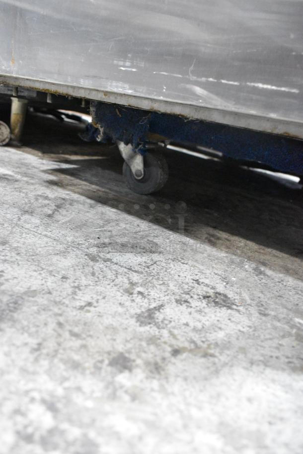 FWE LCH-4 Stainless Steel Commercial Heated Holding Cabinet on Commercial Casters. 208 Volts, 1 Phase. - Image 3 of 6