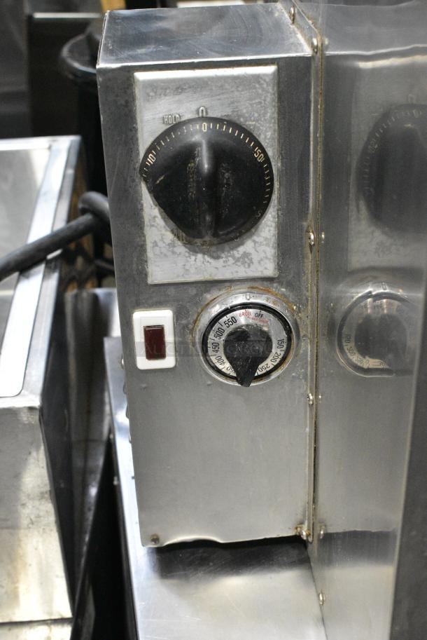 Stainless Steel Commercial Countertop Oven. Tested and Working! - Image 3 of 9