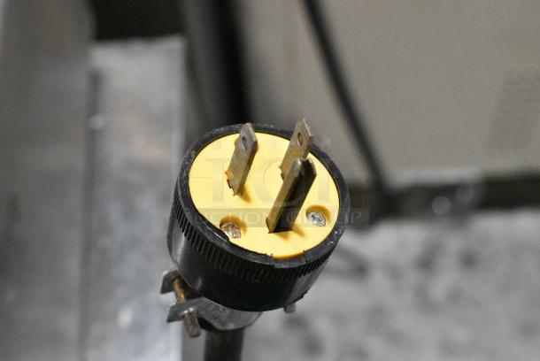CresCor H339078 Metal Commercial Heated Holding Cabinet. 120 Volts, 1 Phase. Tested and Powers On But Does Not Get Warm - Image 5 of 6