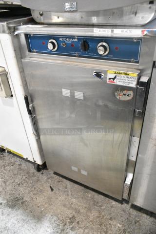 Alto Shaam 1000-TH/II Halo Heat Stainless Steel Commercial Cook N Hold Oven on Commercial Casters. 125 Volts, 1 Phase. Tested and Working!
