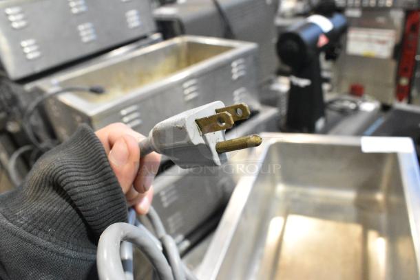 Duke Stainless Steel Commercial Countertop Food Warmer. 120 Volts, 1 Phase. Tested and Working! - Image 3 of 3