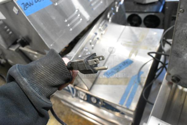7700 Stainless Steel Commercial Countertop Food Warmer. 120 Volts, 1 Phase. Tested and Working! - Image 5 of 5