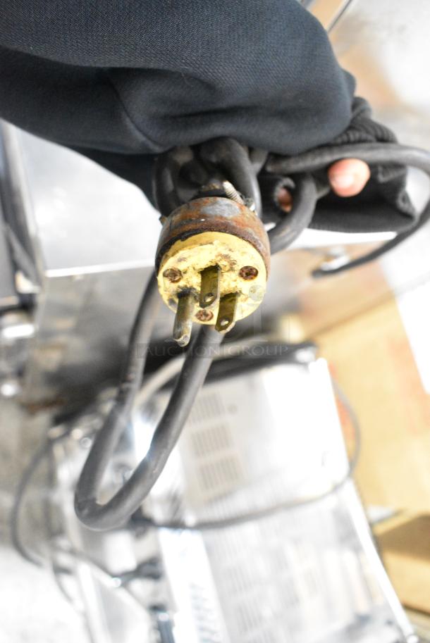 Alto Shaam Stainless Steel Commercial Heated Holding Cabinet . 115 Volts, 1 Phase. Tested and Working! - Image 4 of 4