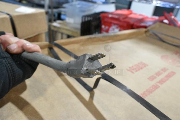 Metro FlavorHold C190 Metal Commercial Heated Holding Cabinet w/ Commercial Casters. 120 Volts, 1 Phase. Tested and Working! - Image 5 of 5