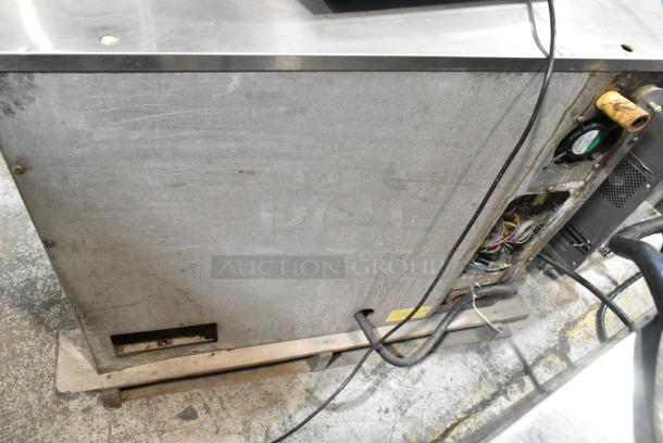 Blodgett Combi Stainless Steel Commercial Countertop Combi Convection Oven w/ View Through Door and Metal Oven Racks. - Image 4 of 7