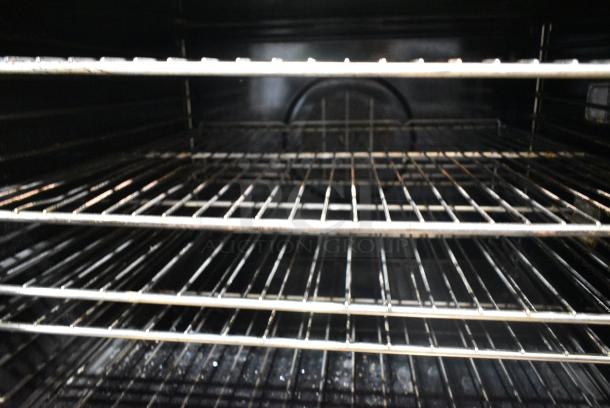 2017 Blodgett Zephaire-200-E Stainless Steel Commercial Electric Powered Full Size Convection Oven w/ View Through Doors, Metal Oven Racks and Thermostatic Controls. 208/250 Volts, 1 Phase. - Image 2 of 8