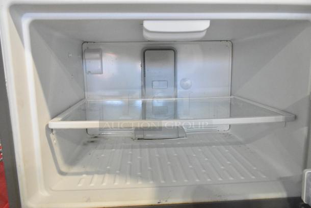 2016 Whirlpool WRT511SZDM00 Stainless Steel Cooler w/ Freezer. 115 Volts, 1 Phase. Tested and Working! - Image 2 of 6