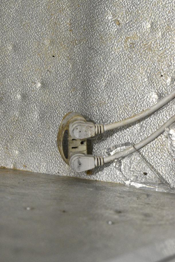 AHT Paris 145 Metal Commercial Chest Freezer Merchandiser. 115 Volts, 1 Phase. Tested and Working! - Image 3 of 6