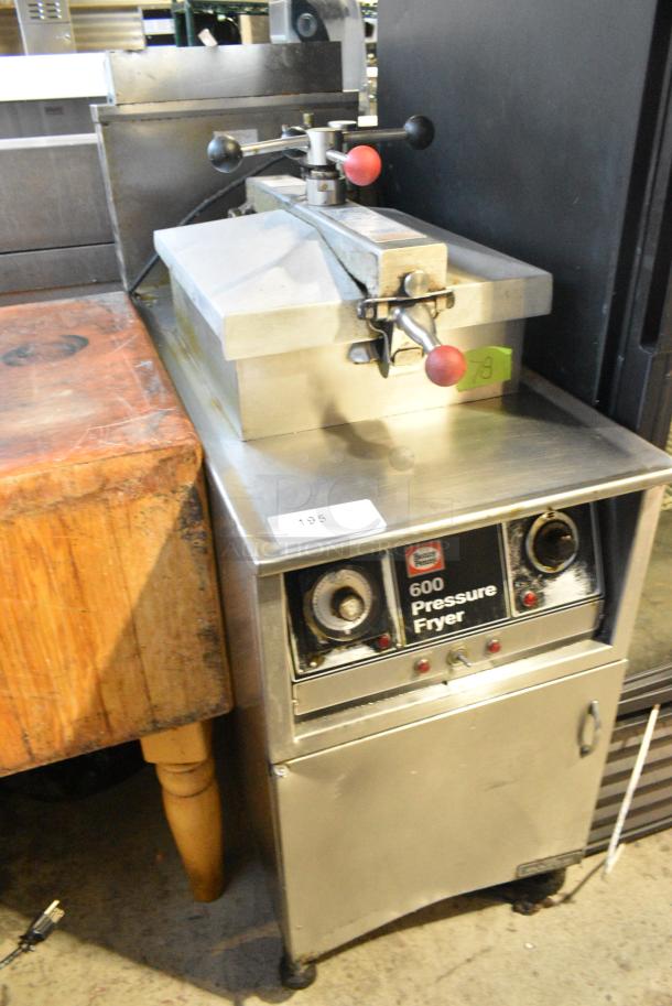 Henny Penny 600 Stainless Steel Commercial Floor Style Natural Gas Powered Pressure Fryer on Commercial Casters. 80,000 BTU. - Image 2 of 8