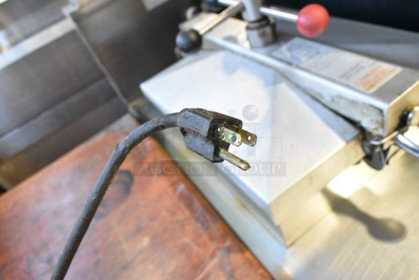 Henny Penny 600 Stainless Steel Commercial Floor Style Natural Gas Powered Pressure Fryer on Commercial Casters. 80,000 BTU. - Image 4 of 8