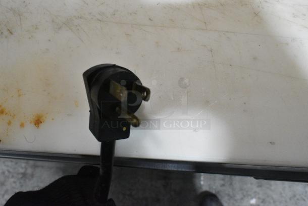 Beverag Air SPE27 Stainless Steel Commercial Sandwich Salad Prep Table Bain Marie Mega Top on Commercial Casters. 115 Volts, 1 Phase. Tested and Working! - Image 6 of 6