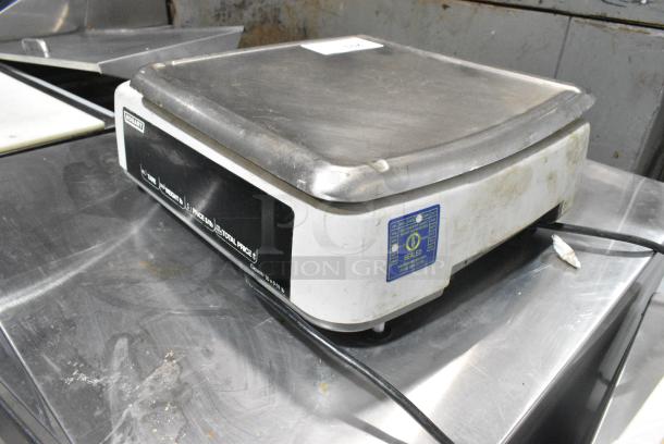 Hobart Quantum Metal Countertop Scale. 120 Volts, 1 Phase. Cannot Test - Unit Trips Breaker - Image 3 of 5