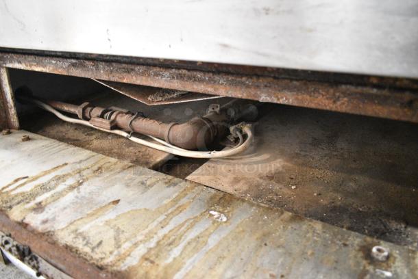 2 Attias Stainless Steel Commercial Natural Gas Powered Single Deck Pizza Ovens. 2 Times Your Bid! - Image 4 of 8