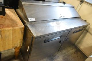 Maxx Cold MXCR60S Stainless Steel Commercial Sandwich Salad Prep Table Bain Marie. 115 Volts, 1 Phase. Tested and Working!
