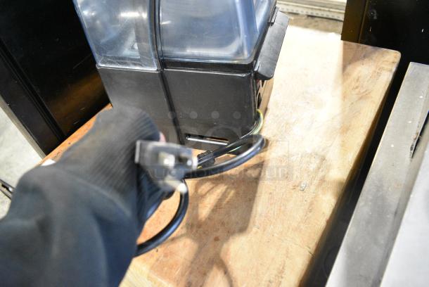 Vita-Mix VM0145 Metal Commercial Countertop Blender w/ Pitcher and Enclosure. 120 Volts, 1 Phase. Tested and Powers On But Parts Do Not Move - Image 3 of 4