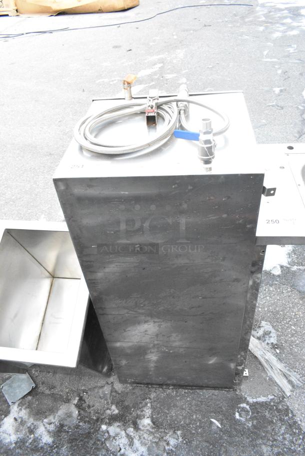 Stainless Steel Commercial Unit. Appears to be a Liquid Transfer, Possibly for Fryer Oil - Image 1 of 4