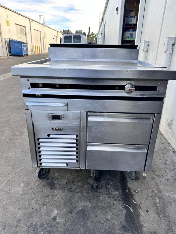 Excellent Jade Commercial 36" Gas Griddle With Refrigerated Chef Base 120volt Tested and Working! - Image 2 of 8