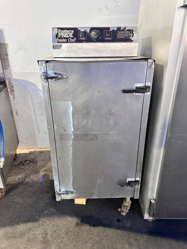 Excellent SOUTHERN PRIDE SC-200 Smoke Chef Commercial Smoker Cook and Hold Oven 220volt Tested and Working! - Image 5 of 7