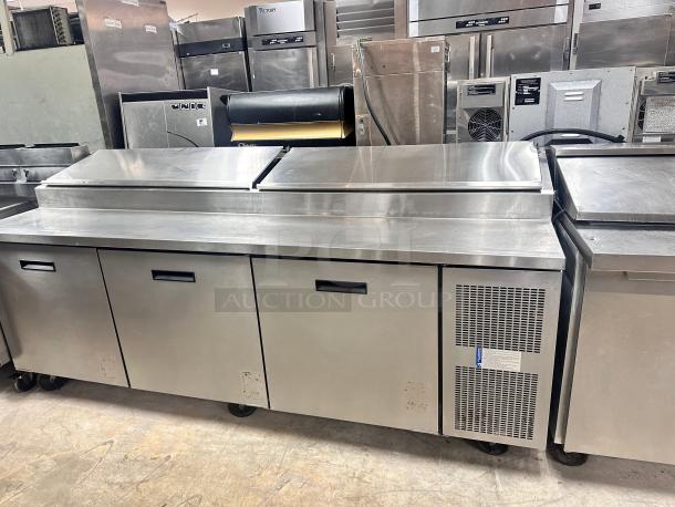 Randell  95" Pizza Prep Table w/ Refrigerated Base, 115v Tested and Working! - Image 4 of 9
