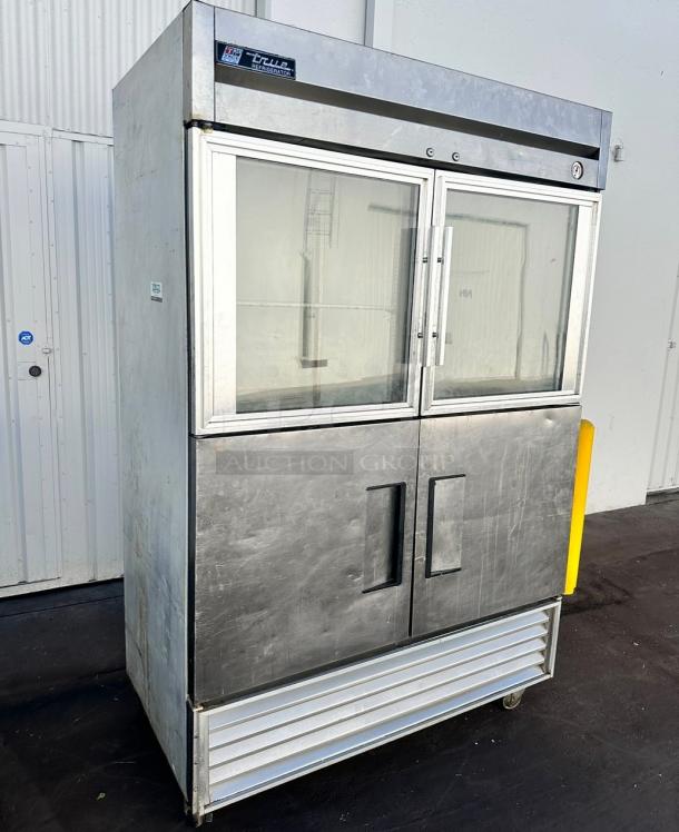 True T-49 Commercial Two Door Refrigerated 115 Volt Tested and Working! - Image 3 of 7