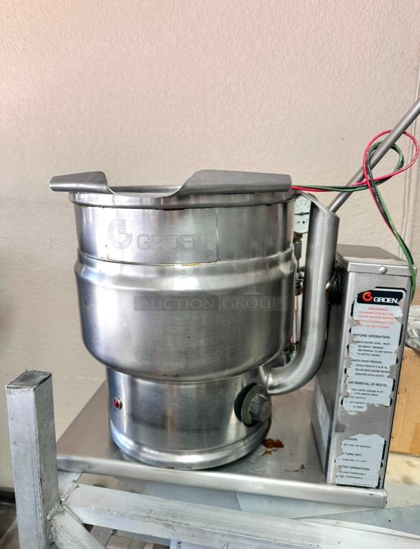 Groen Commercial 10 Gal Tilted Kettle Tested and Working! - Image 2 of 11