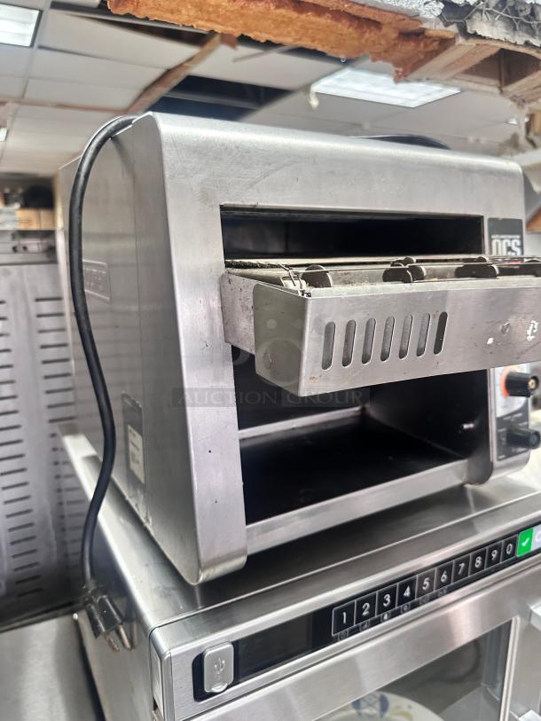 Holman Star  Conveyor Toaster - 350 Slices/hr w/ 1 1/2" Product Opening, 120v - Image 5 of 10