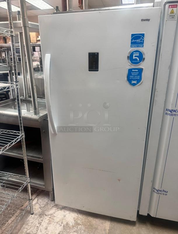 Nice Danby Commercial one door Freezer 115volt Tested and Working! - Image 4 of 10