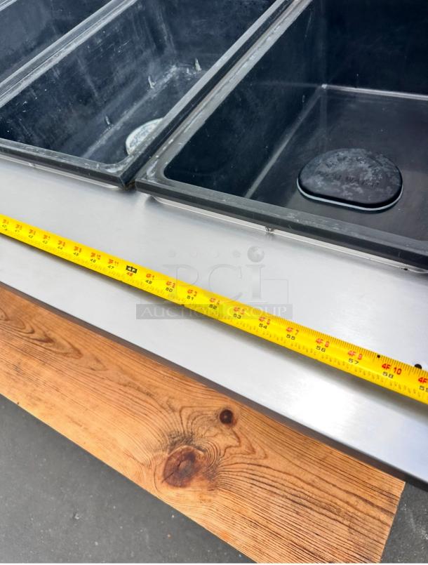 Excellent Vollrath 38214 60" Hot Food Table w/ (4) Wells & Undershelf, 220v Tested and Working! - Image 4 of 7