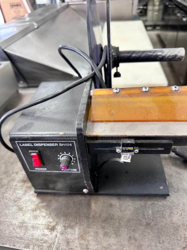 Automatic Label Dispenser - 6" - Image 1 of 4
