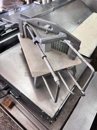Excellent Vollrath Redco 0643N Tomato Slicer - Tomato Pro 3/16"