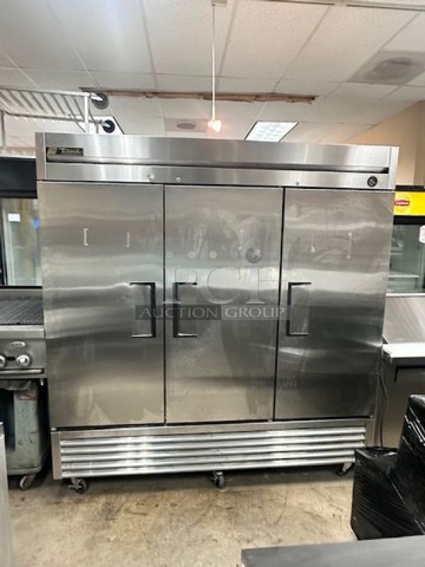 True T-72F Commercial Three Door Freezer 115v Tested and Working! - Image 4 of 9