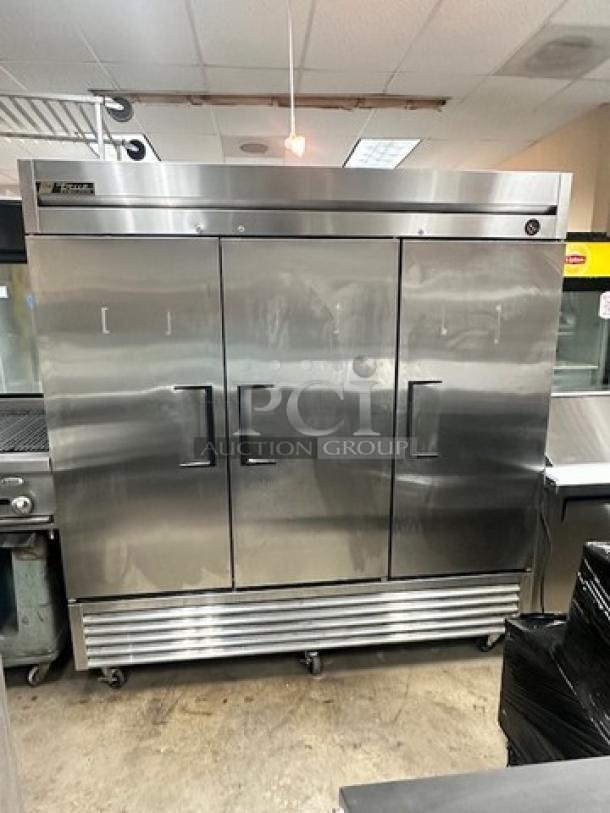 True T-72F Commercial Three Door Freezer 115v Tested and Working! - Image 5 of 9