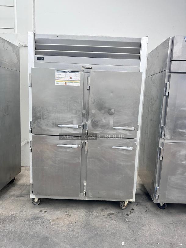 Wow Traulsen G20003 2 Section Half Door Reach In Refrigerator 115v Tested and Working! - Image 3 of 9